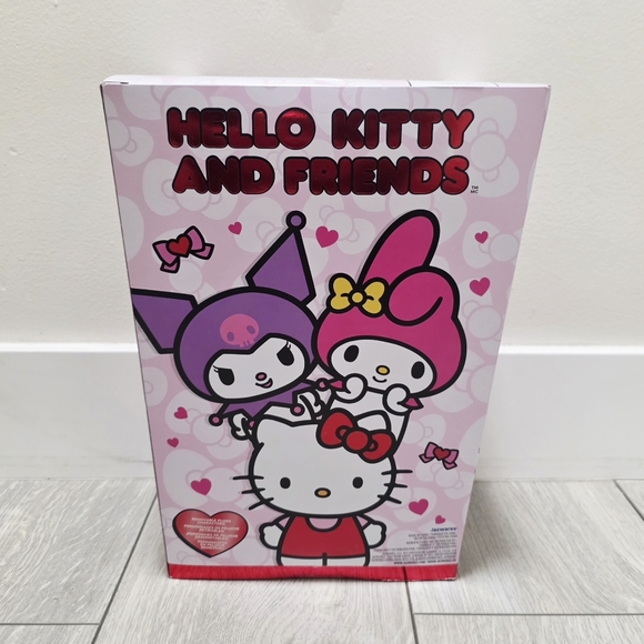 Hello Kitty and Friends - 12 inch Plush Special Valentine’s Bouquet - Picture 2 of 2
